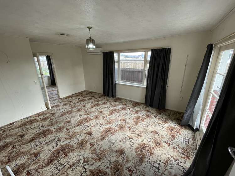 1/84 Travis Road Burwood_3