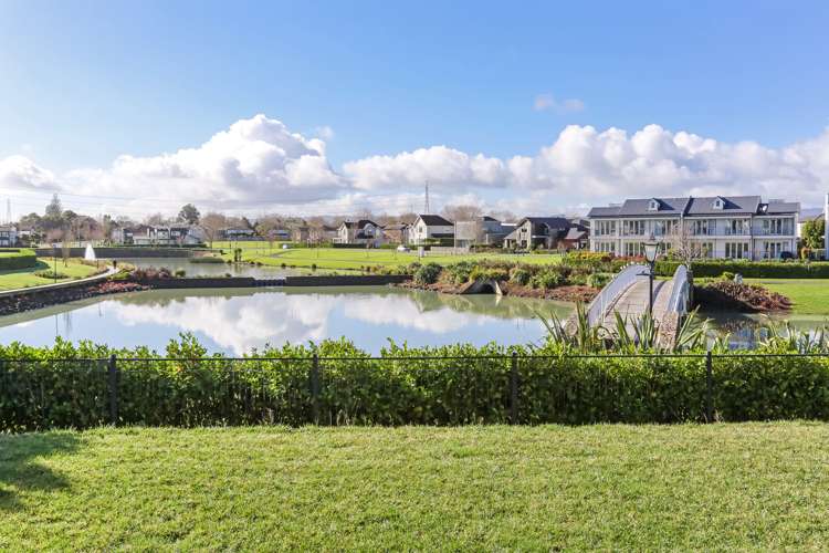 8 Edgewater Drive Karaka_16