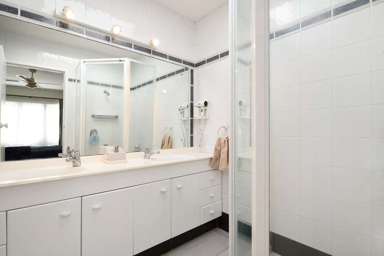 10 Parr Terrace Castor Bay_12