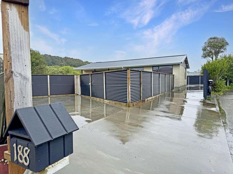 188 Sale Street Hokitika_18