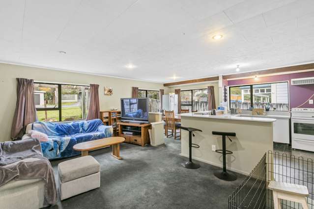 2/42 Kairimu Street Stokes Valley_2