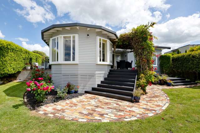 58 Lake Crescent Hamilton Lake_2