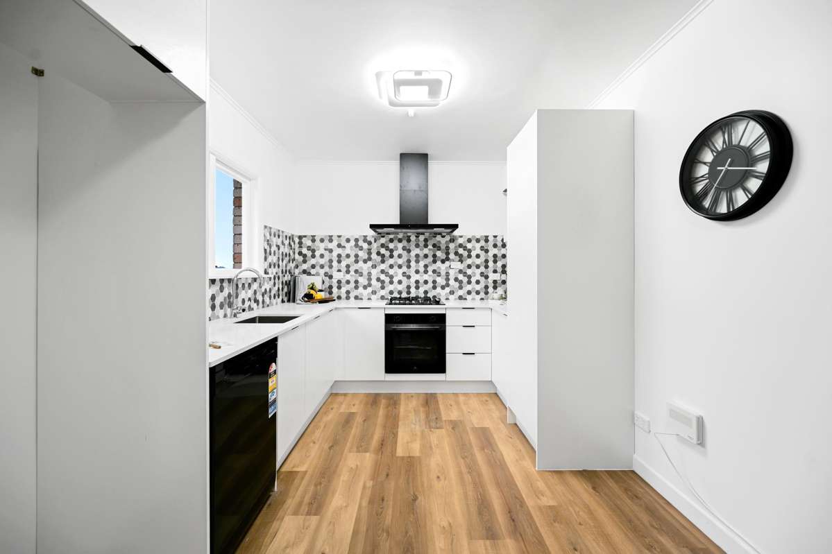 98 Mahoe Street_3