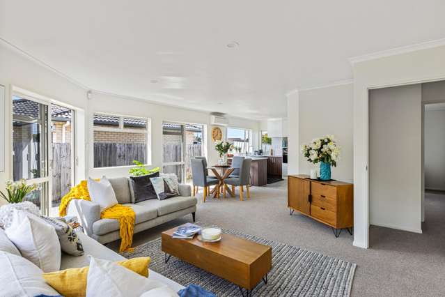 3 Chesterfield Way Orewa_2