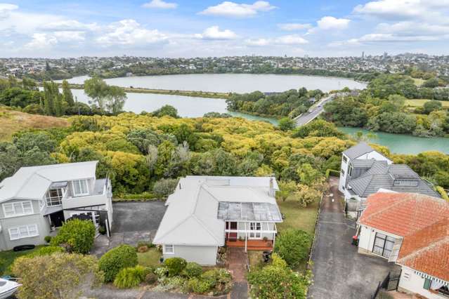 33 Awarua Crescent Orakei_3