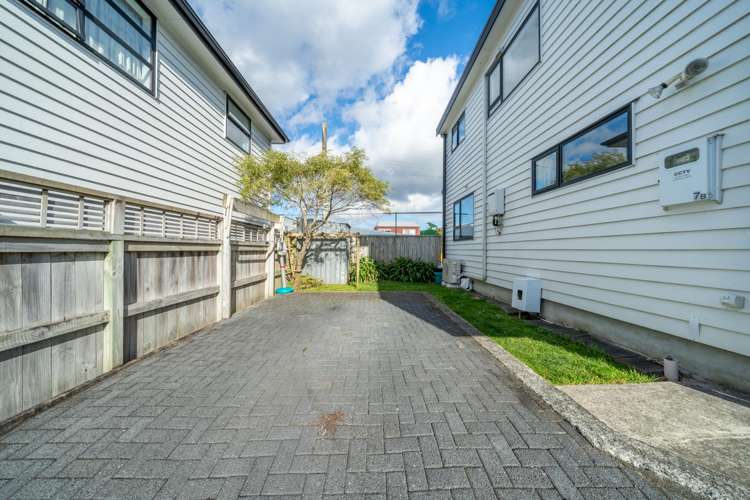 7B Phillip Street Johnsonville_13