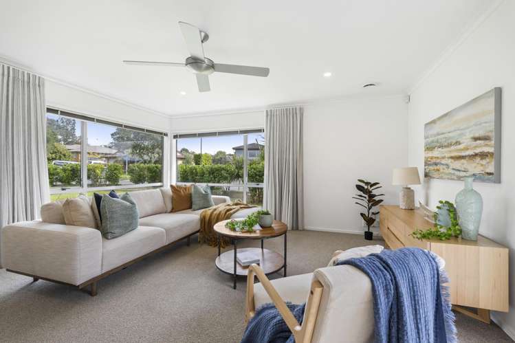 1 Neaptide Close Red Beach_13