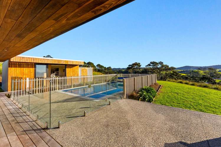 94 Amreins Road Waitakere_24