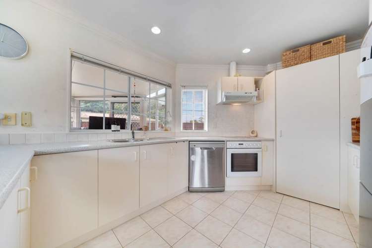 2/13 Clevedon Road_5