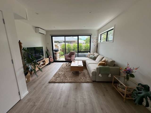 7/12 Enderby Drive Te Atatu Peninsula_1
