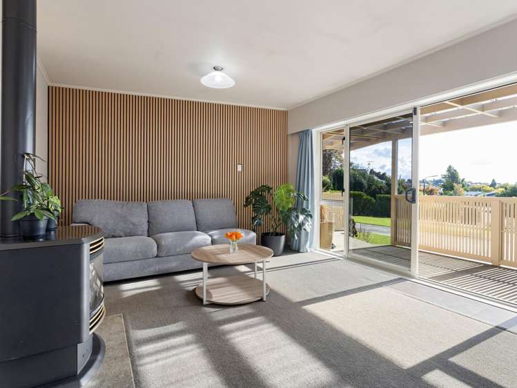 8 Magenta Place Dinsdale_5