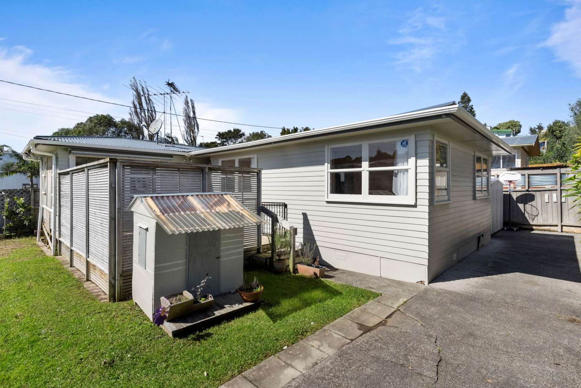 1/57 Ellice Road Totara Vale_0