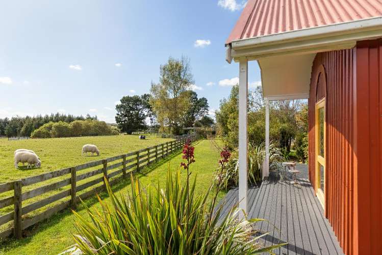 960 Norfolk Road Carterton_13