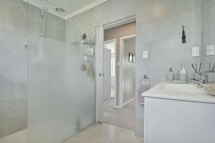 12 O'Connell Place 10484_6