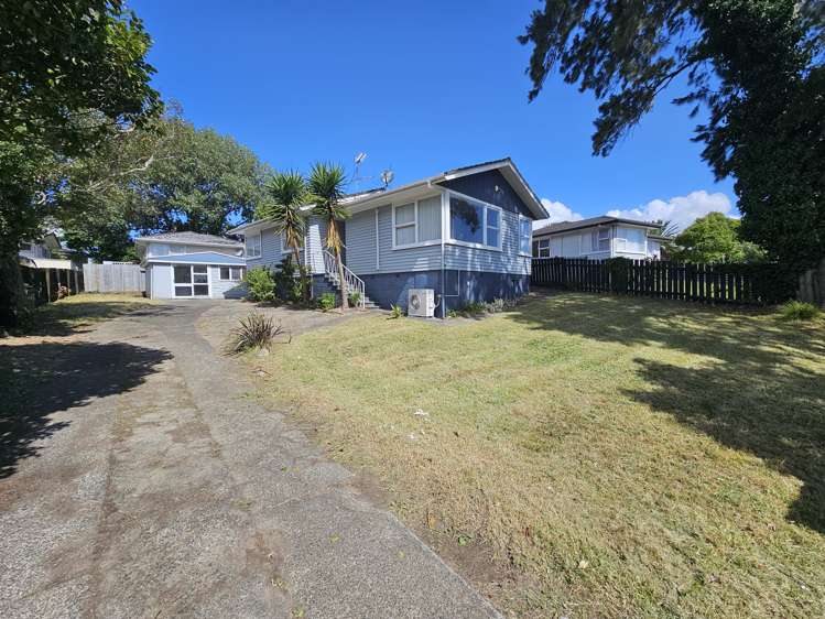 18 Hobart Crescent Wattle Downs_13