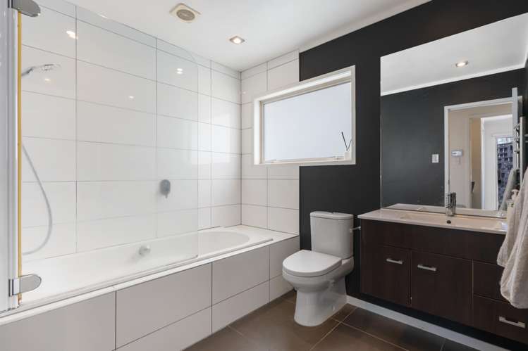 7 Paris Place Birkenhead_9