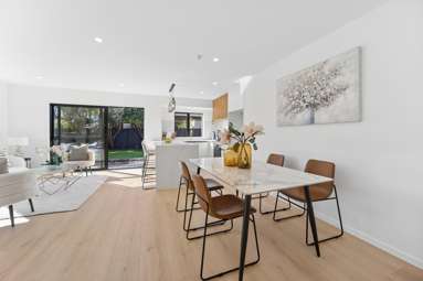 3/43 Alverston Street_2