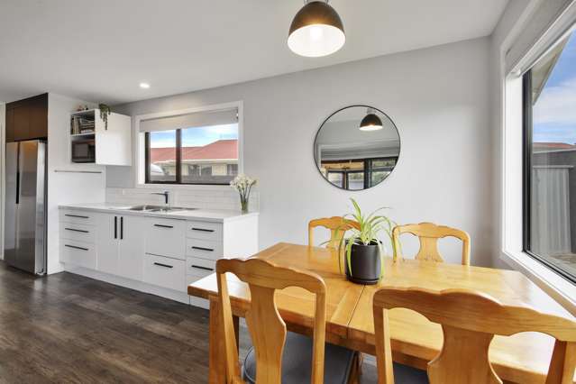 6 Oakley Crescent Hornby_4