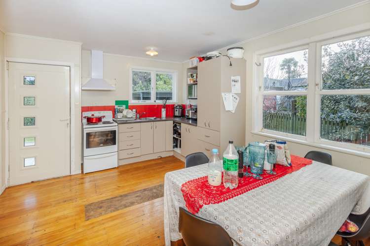 24 Manapouri Place Glenview_7