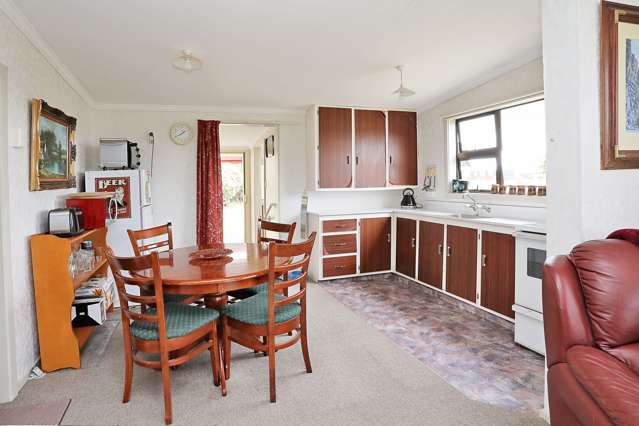 6 Manuka Street Colac Bay_2