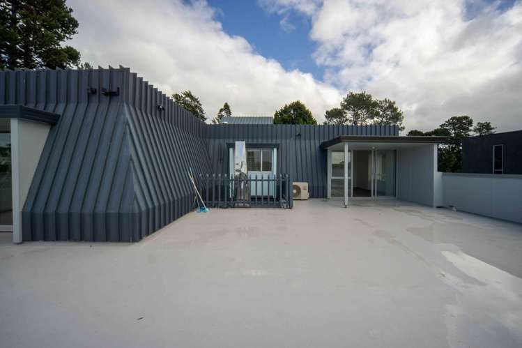 9/2 Ruakiwi Road Hamilton Central_10