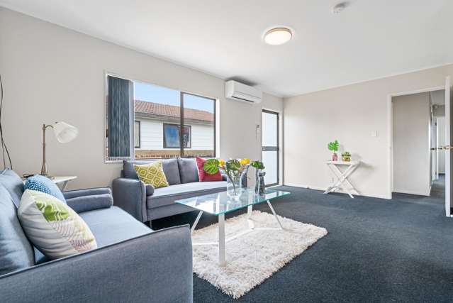 2/24 Norrie Smith Avenue Flat Bush_4