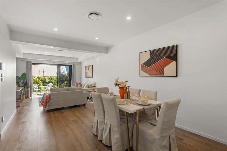 11 Moki Place Long Bay_26