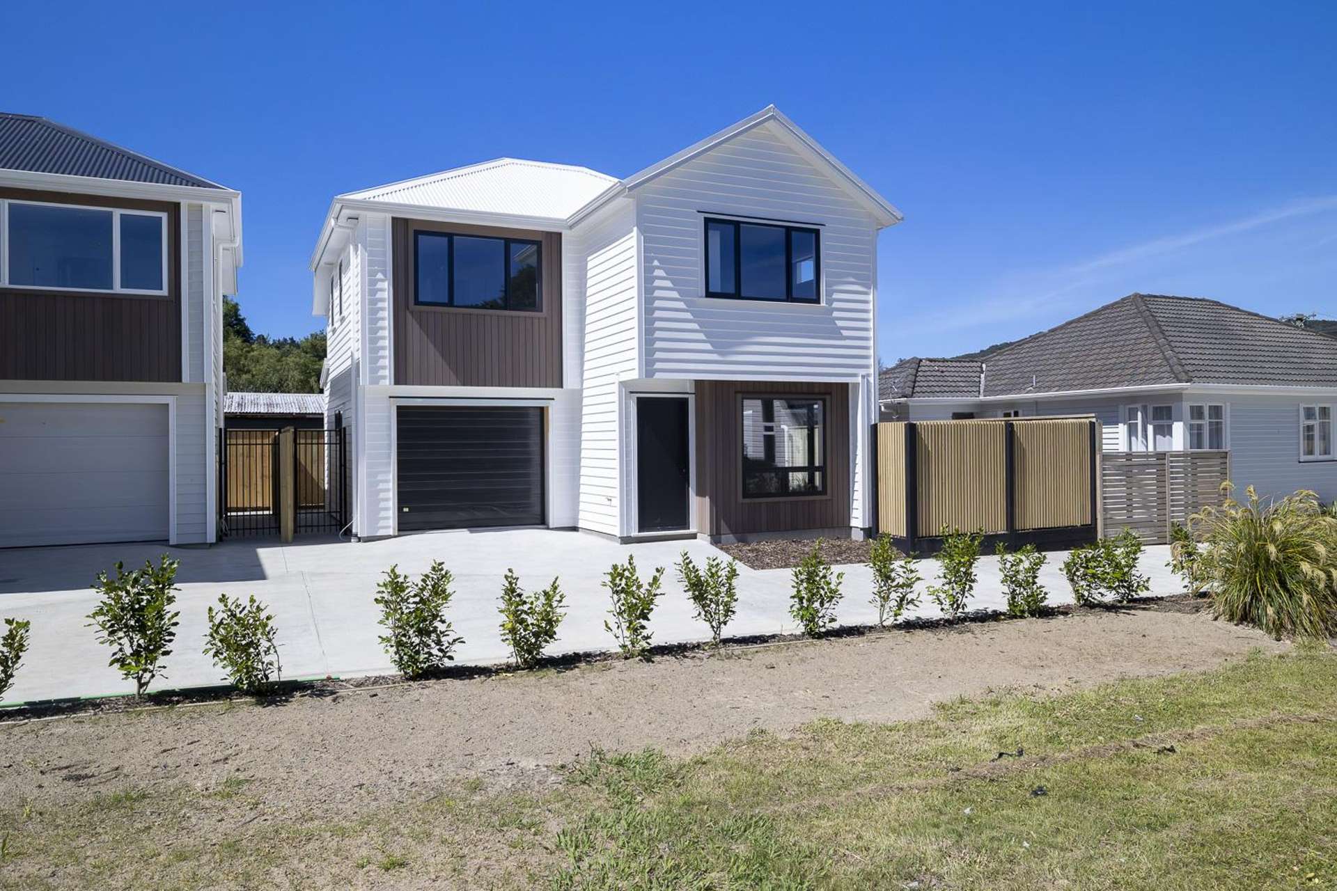 105 Main Road Wainuiomata_0