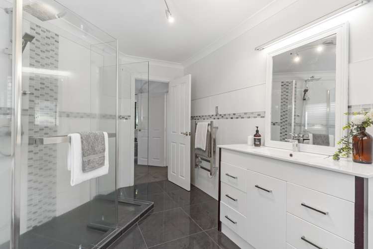 55 Seaton Road Murrays Bay_14