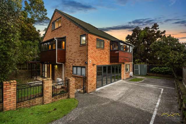 Brick & Tile in the heart of Mount Roskill