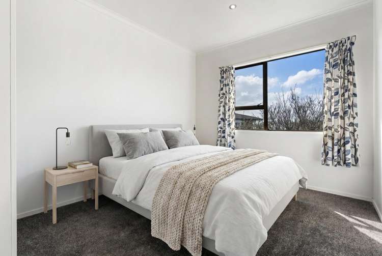 820 Whangaparaoa Road_5