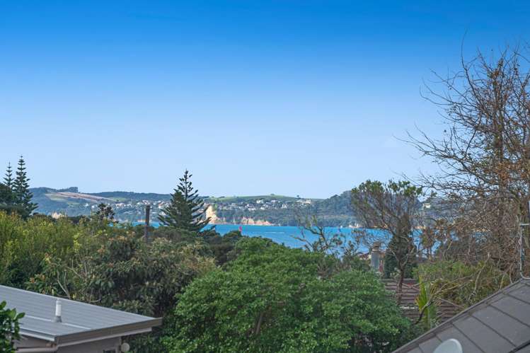 47 Amorino Drive Red Beach_52