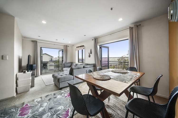 2A/10 Crown Lynn Place New Lynn_10