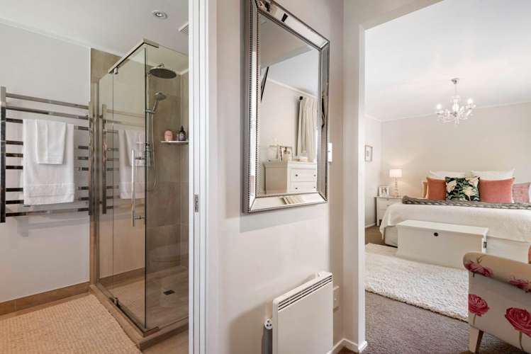 1 Newton Road Riverhead_24