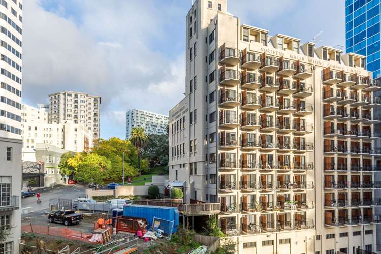 5i/1 Emily Place Auckland Central_12