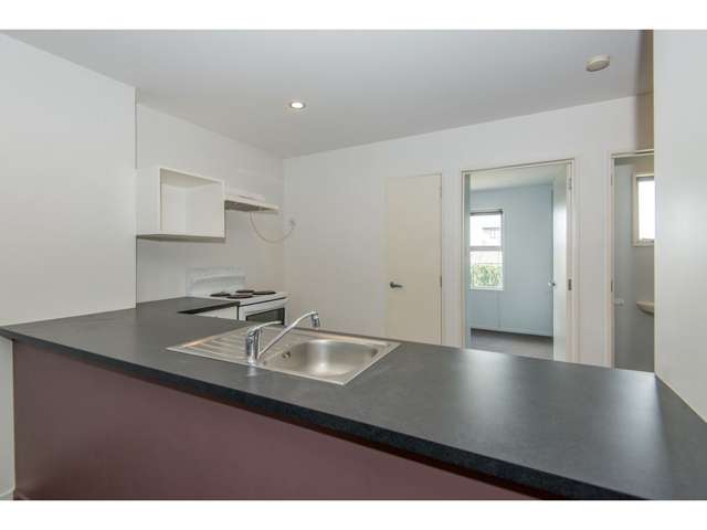 2/62 Burke Street Addington_3