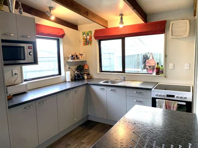 40 McKenzie Street 11274_1
