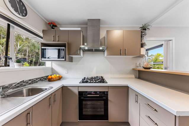 2/18 Simon Ellice Drive Bayview_2