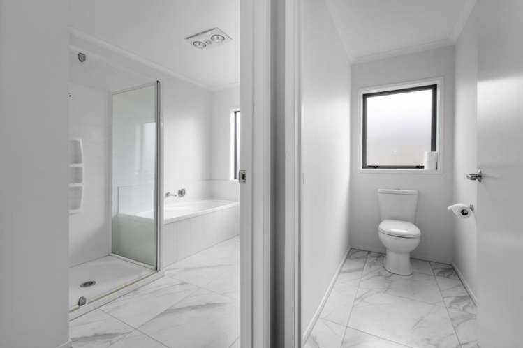1 McCorquindale Drive 2743_11