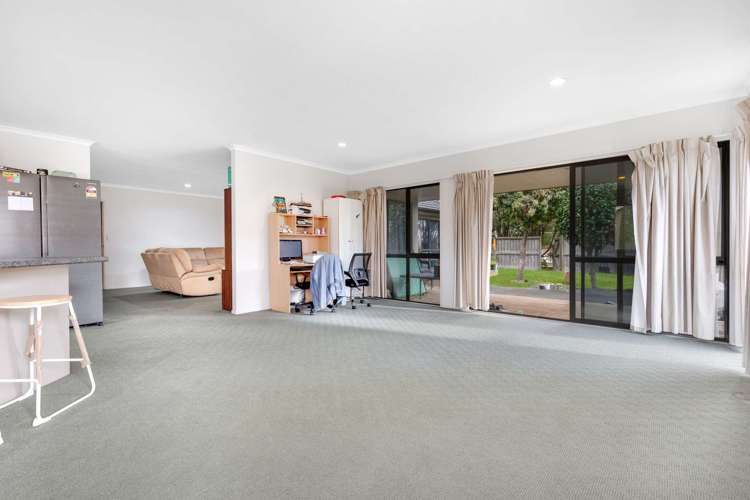 4 Owhatiura Drive Lynmore_8