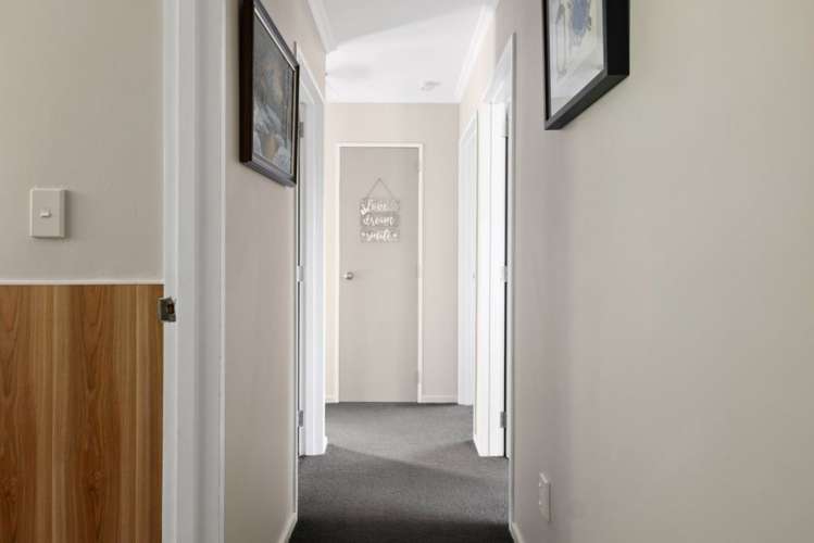 2/10 Chisnall Street Stoke_23