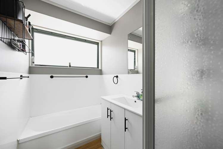 79A Insoll Avenue Enderley_10