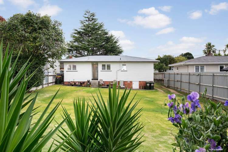 8 Kerrydale Road Manurewa_2