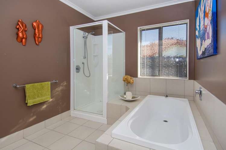 72 Corinth Grove Papamoa_12