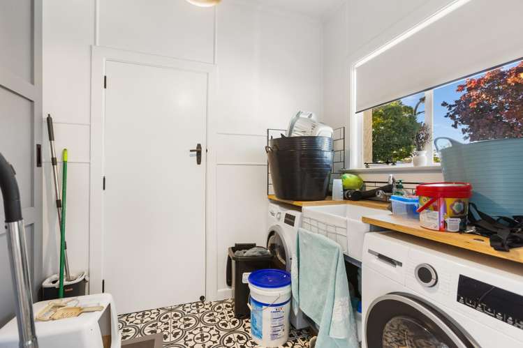 105 Centennial Avenue Alexandra_11