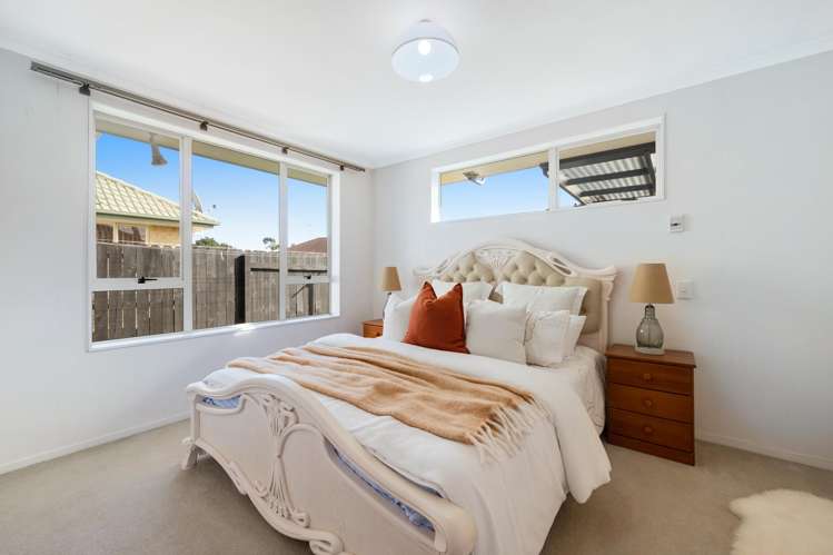 11 Fernbrook Close Burswood_17