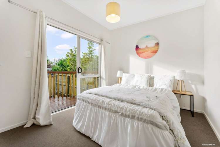 72b Kervil Avenue Te Atatu Peninsula_10