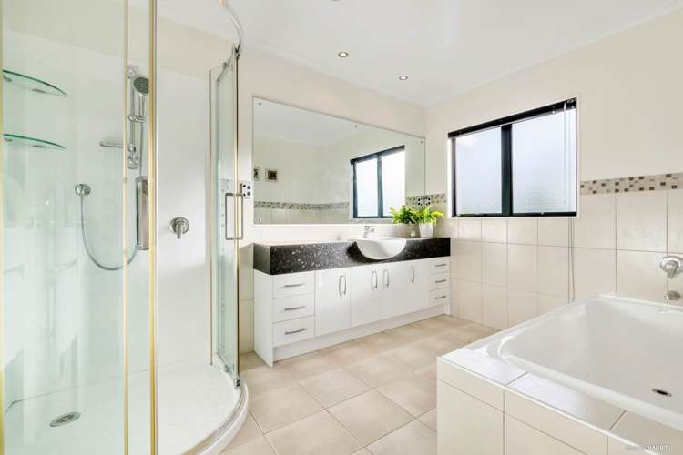 7 Dunvegan Rise East Tamaki Heights_17