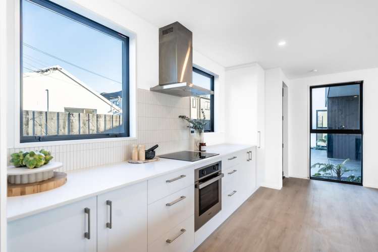 3/3 Humboldt Street_5