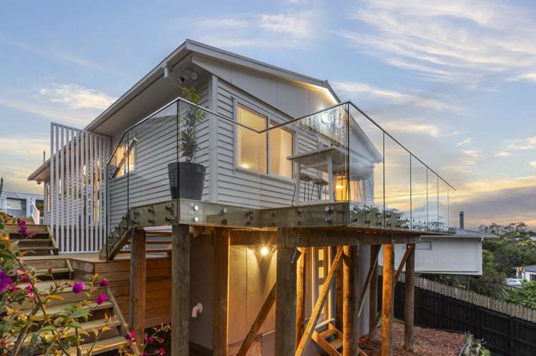 71 Fairclough Road Beach Haven_19